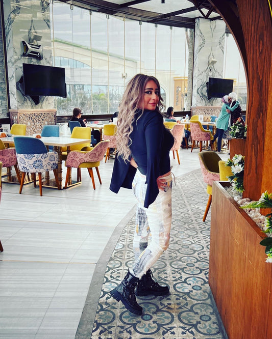 Basic Top With Opened Sleeves