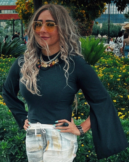 Basic Top With Opened Sleeves